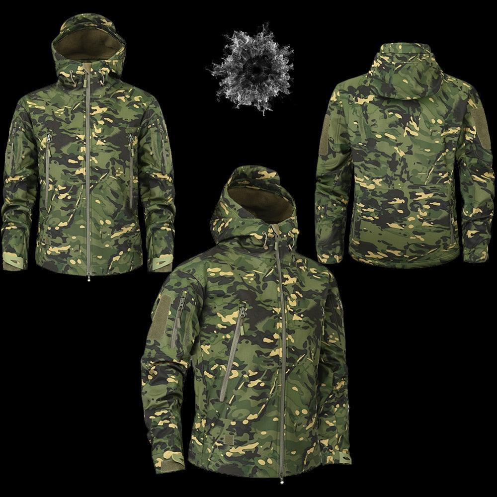 Men's Lightweight Green Camouflage Outdoor Jacket