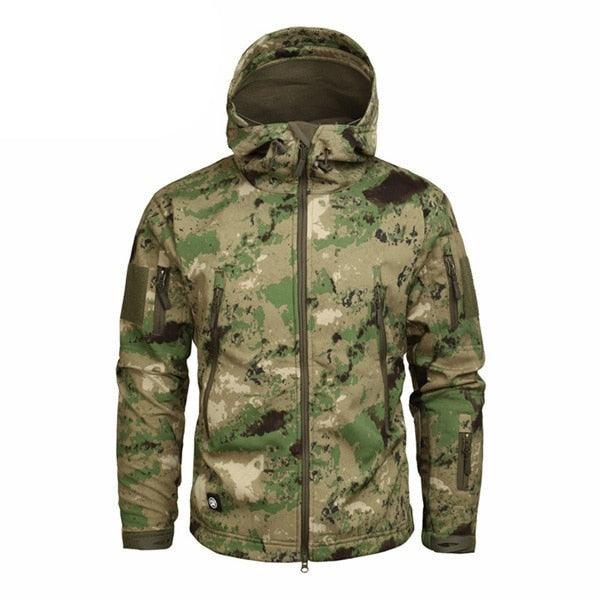 Men's Lightweight Green Camouflage Outdoor Jacket